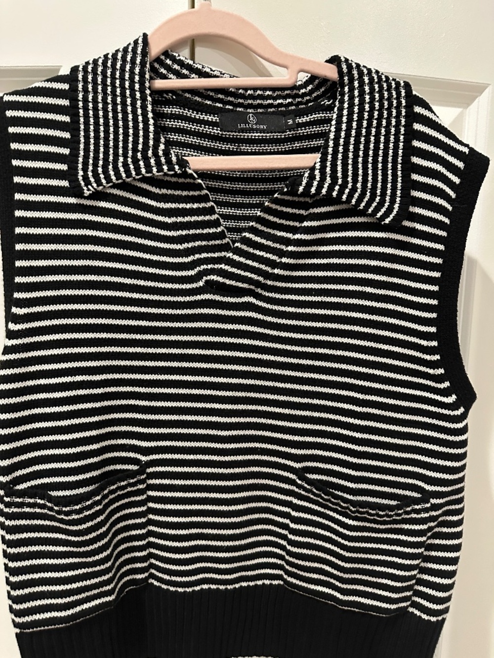 Black/White striped sweater vest with pockets